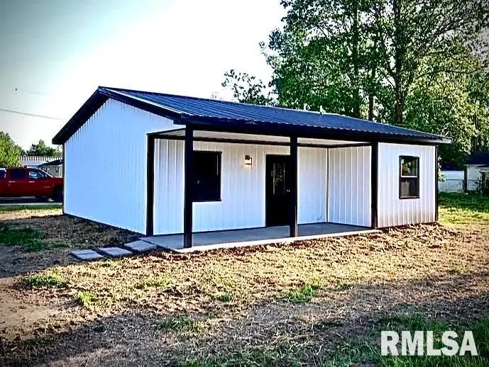 1002 W Monroe Street, Herrin, IL 62948 - #1