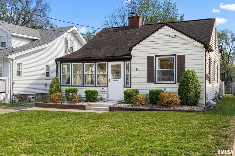 610 W Hudson Street, Peoria, IL 61604 - #2