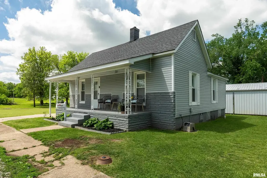 1425 S Oak Street, Harrisburg, IL 62946 - #3