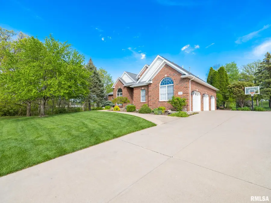 4928 N Deermeadow Drive, Peoria, IL 61615 - #3