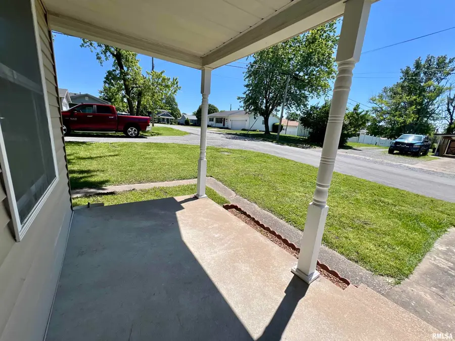 106 E Finucane Street, Marion, IL 62959 - #2