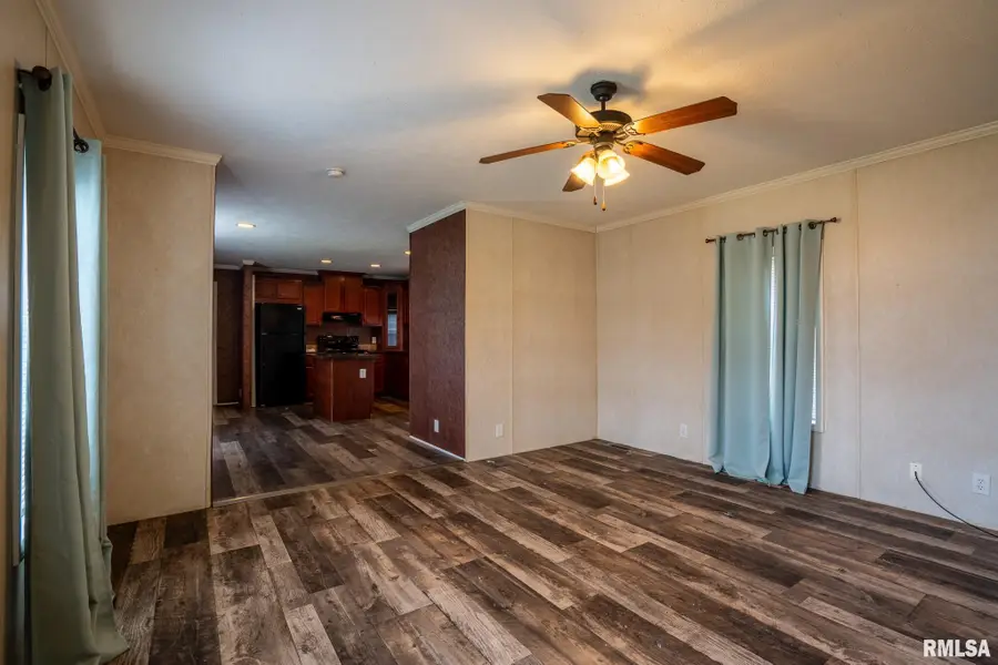 1311 N Van Buren Street, Marion, IL 62959 - #2