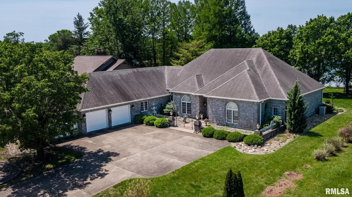 608 N Saluki Drive, Marion, IL 62959 - #1