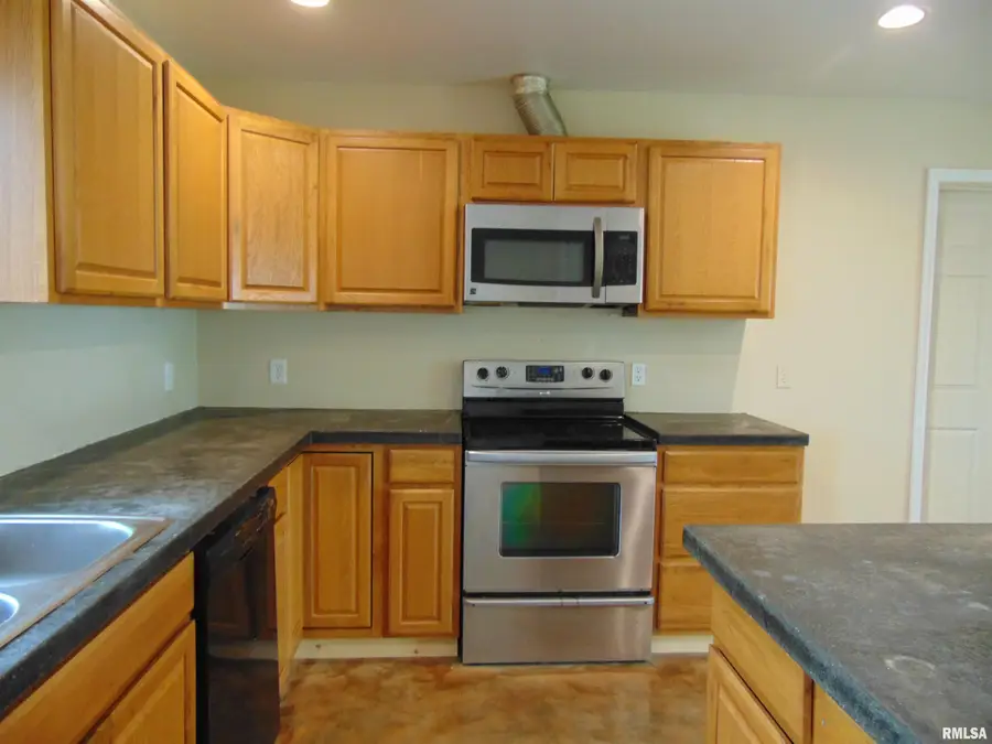 1207 Largent Street, Harrisburg, IL 62946 - #2