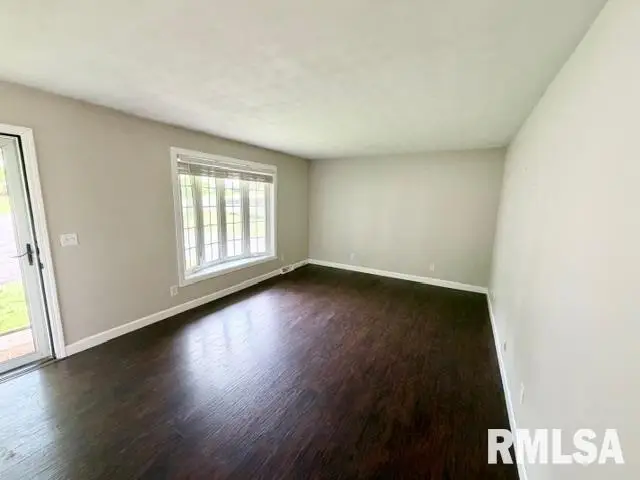 1321 N Schneblin Court, Peoria, IL 61604 - #2