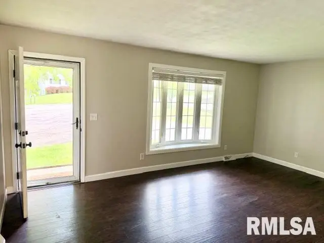1321 N Schneblin Court, Peoria, IL 61604 - #3