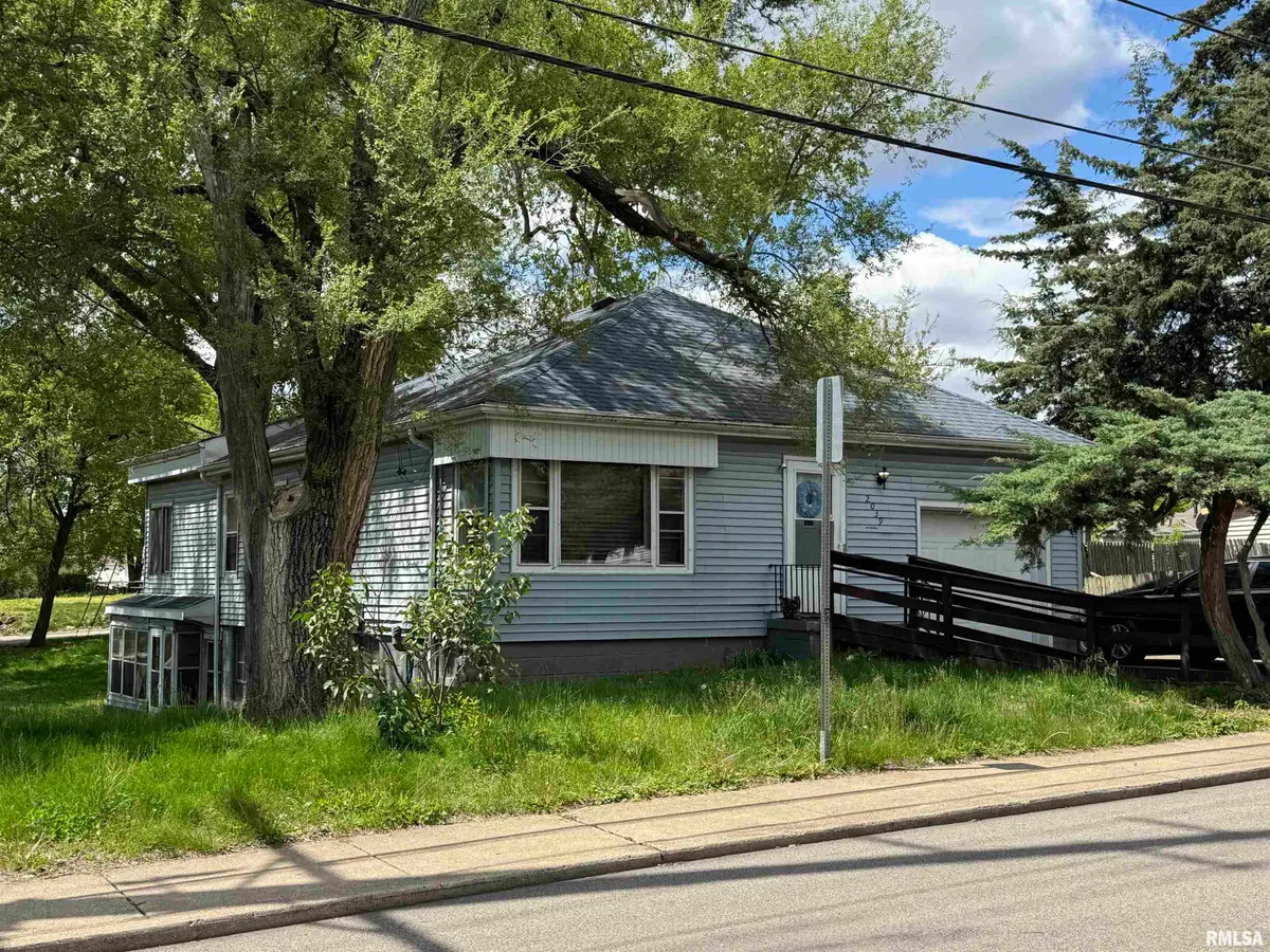 2039 N Gale Avenue, Peoria, IL 61604 - #1
