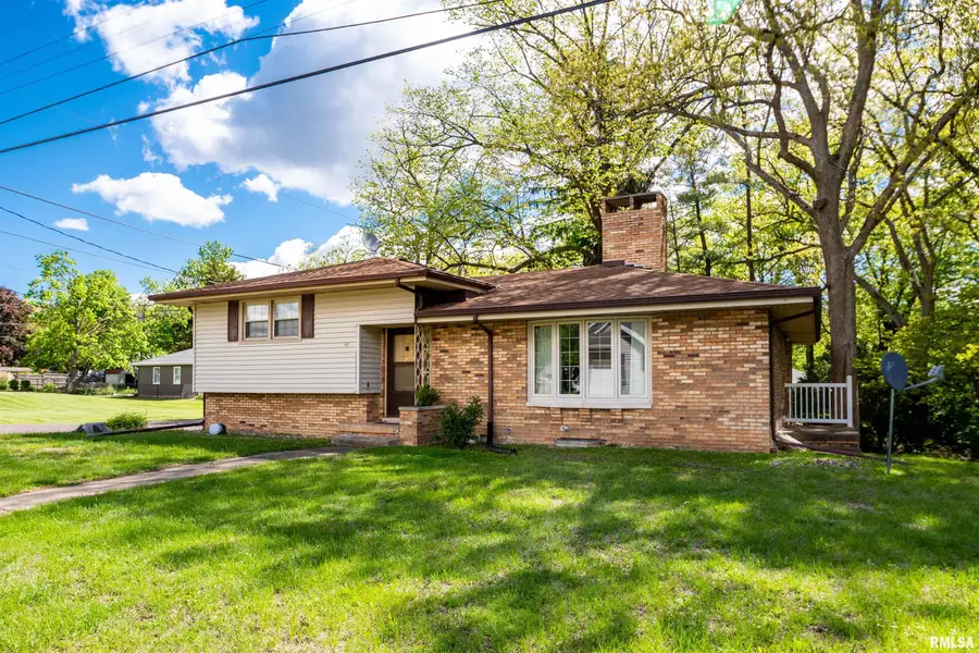 201 Edgewood Drive, East Peoria, IL 61611 - #2