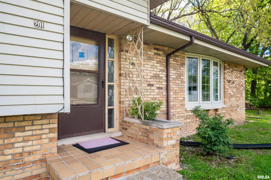 201 Edgewood Drive, East Peoria, IL 61611 - #3