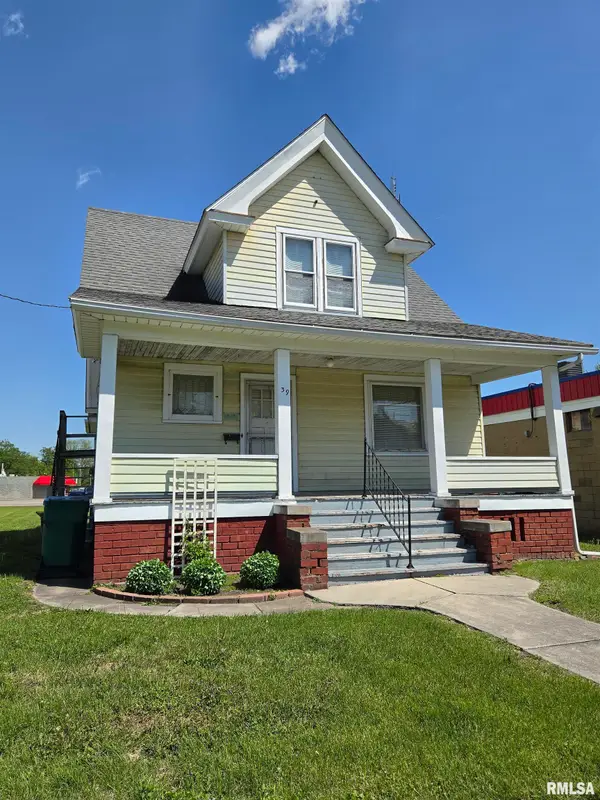 39 Arnold Street, Galesburg, IL 61401