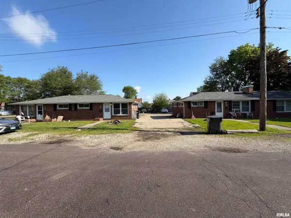 1402 Sommerset Street, Pekin, IL 61554