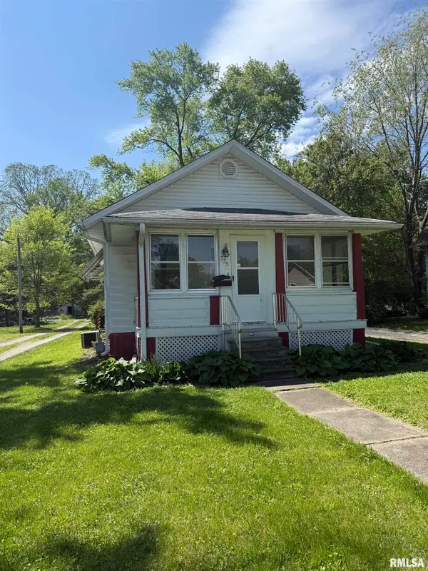 335 Chase Street, Macomb, IL 61455