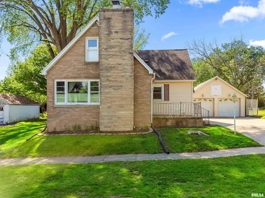 607 Washington Street, Washburn, IL 61570 - #2