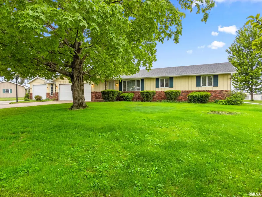 2049 S 4th Avenue, Morton, IL 61550 - #2