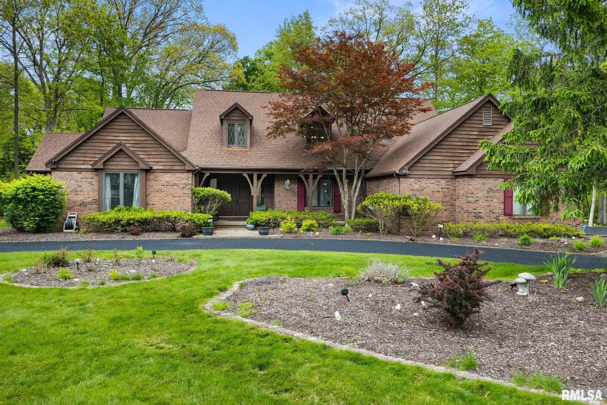 609 W Ravinwoods Road, Peoria, IL 61615 - #1