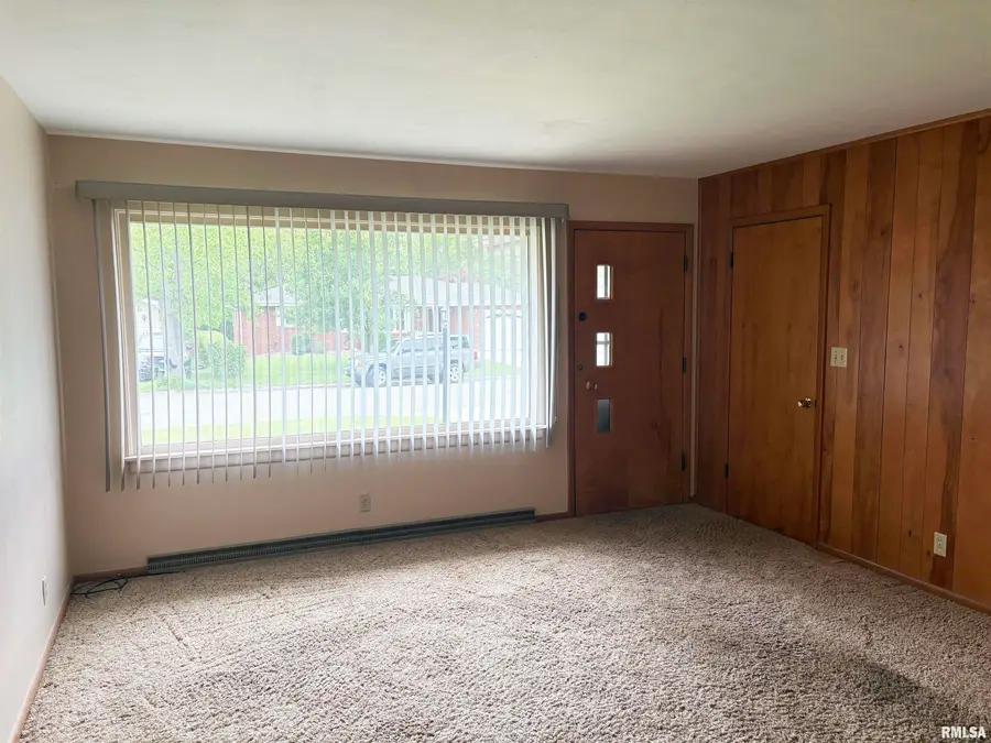 122 Field Grove Court, East Peoria, IL 61611 - #3