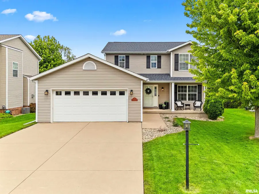 1409 Austin Avenue, Washington, IL 61571 - #2