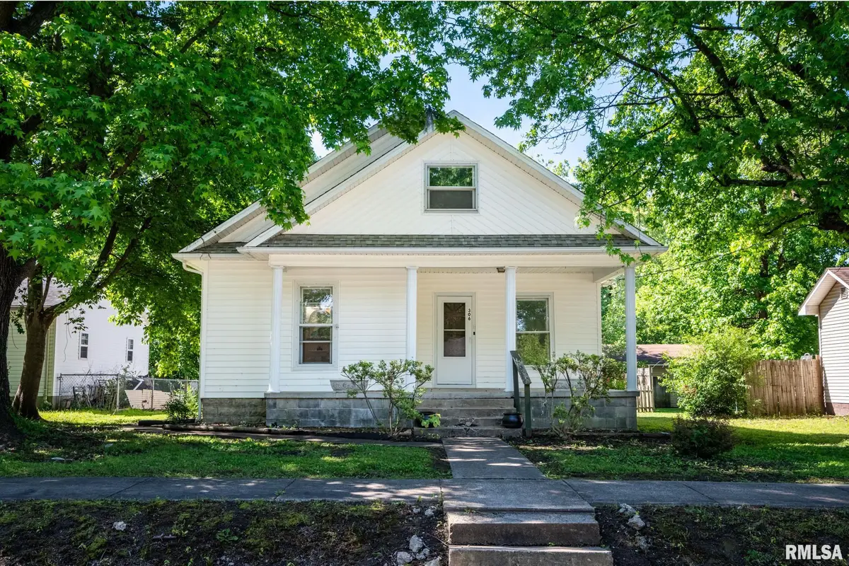 306 E 5th Street, West Frankfort, IL 62896 - #1
