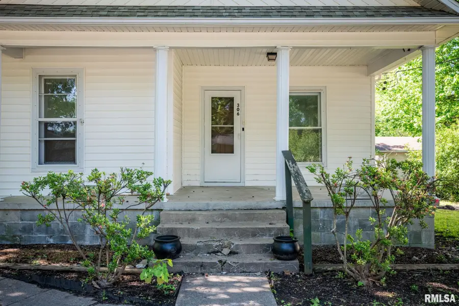 306 E 5th Street, West Frankfort, IL 62896 - #2