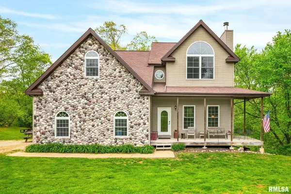 150 Knollcrest Circle, Dahinda, IL 61428