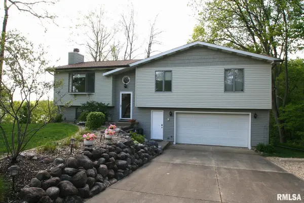32 Roxbury Road, Mackinaw, IL 61755