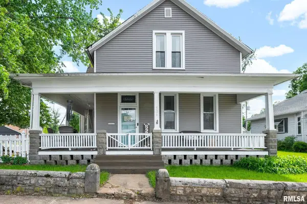 526 State Street, Pekin, IL 61554