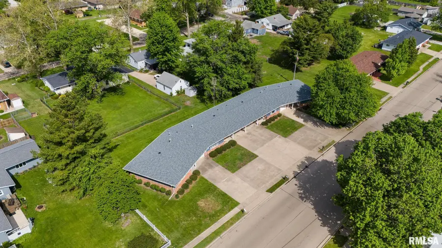 415 N Town Avenue, Princeville, IL 61559 - #3