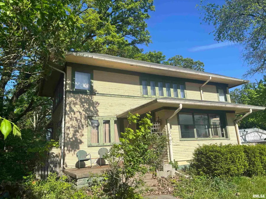 216 N Normal Street, Macomb, IL 61455 - #2