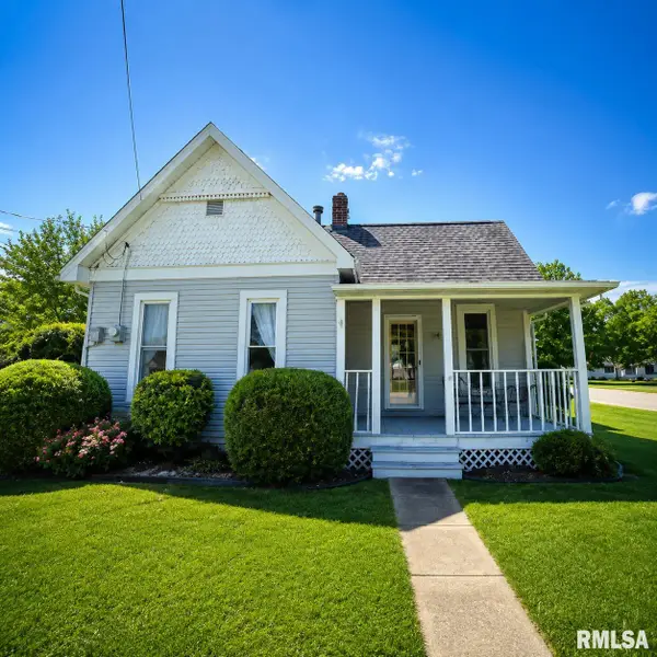 624 Cherry Street, Hopedale, IL 61747