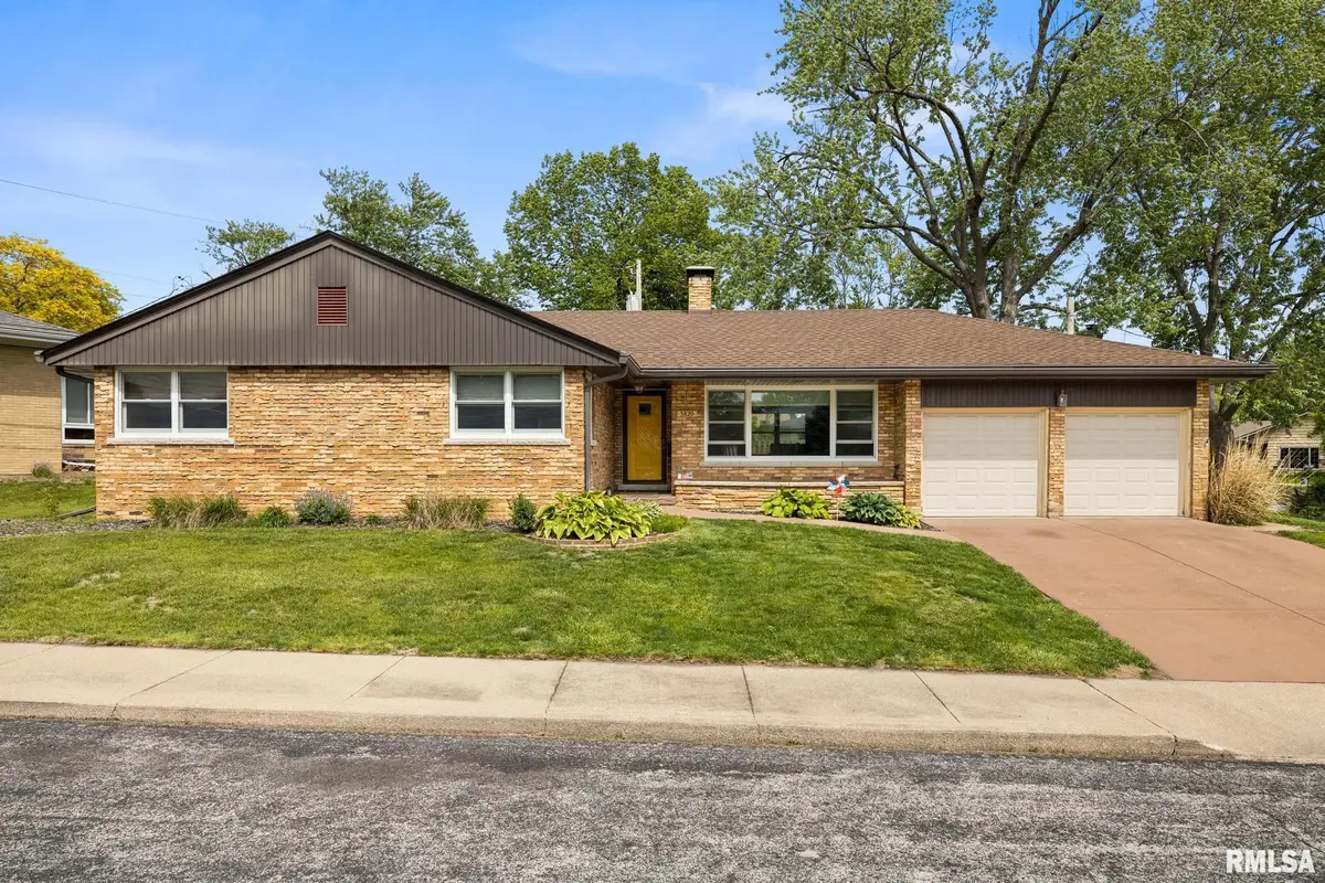 3820 N Evergreen Court, Peoria, IL 61614 - #1