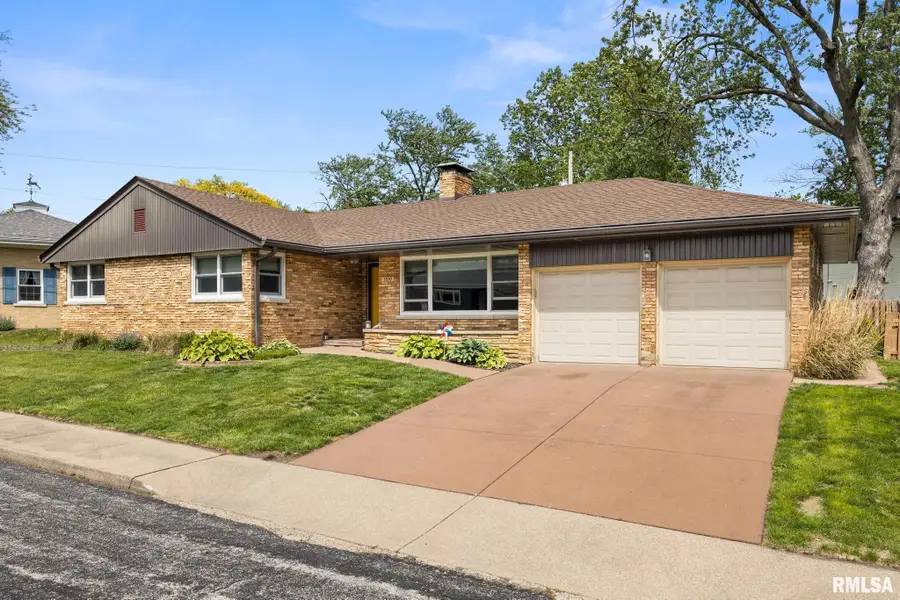 3820 N Evergreen Court, Peoria, IL 61614 - #3