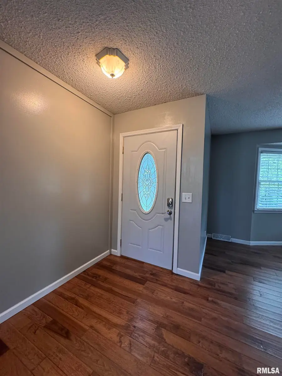 834 E Franklin Street, Macomb, IL 61455 - #2