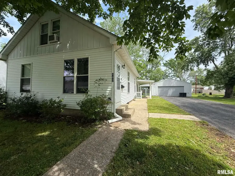 607 N Mclaren Street, Marion, IL 62959 - #2