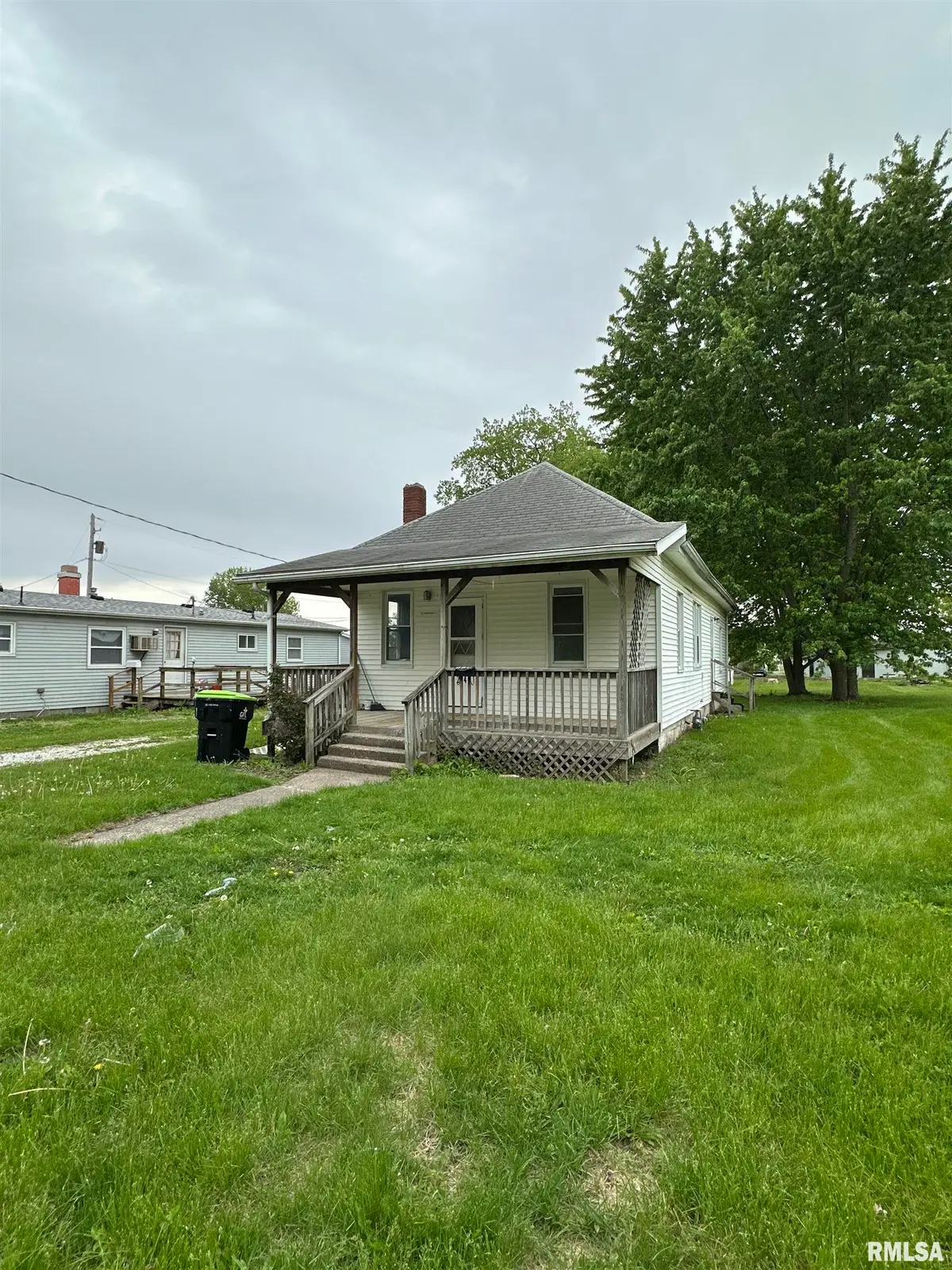 124 N Rile Street, Bushnell, IL 61422 - #1