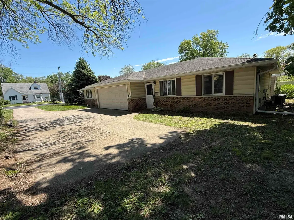 3401 N Peoria Avenue, Peoria, IL 61603 - #1