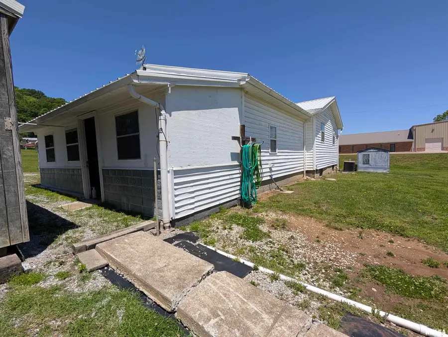 256A N Il Route 146 Highway, Elizabethtown, IL 62931 - #3