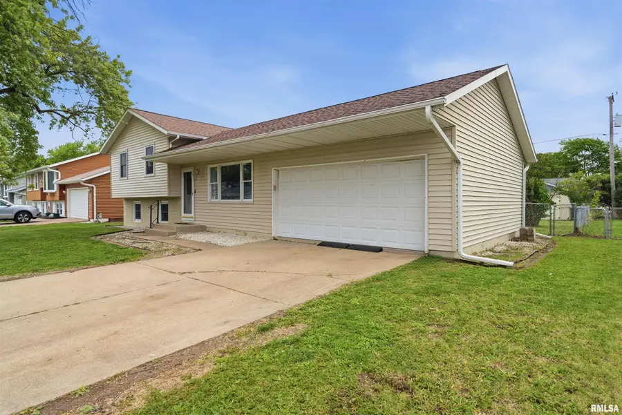 2702 S Skyway Road, Peoria, IL 61607 - #3