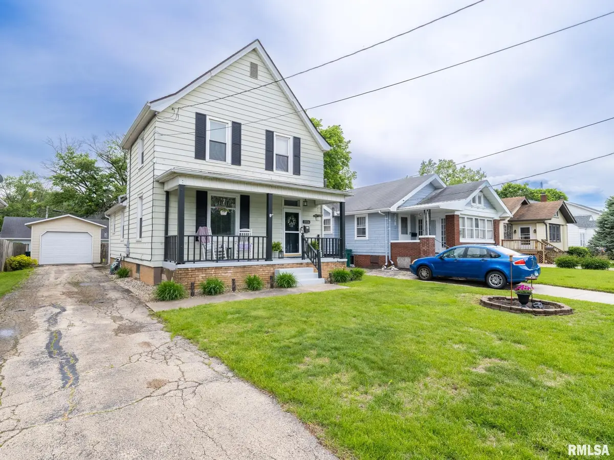 2026 W Heading Avenue, West Peoria, IL 61604 - #1