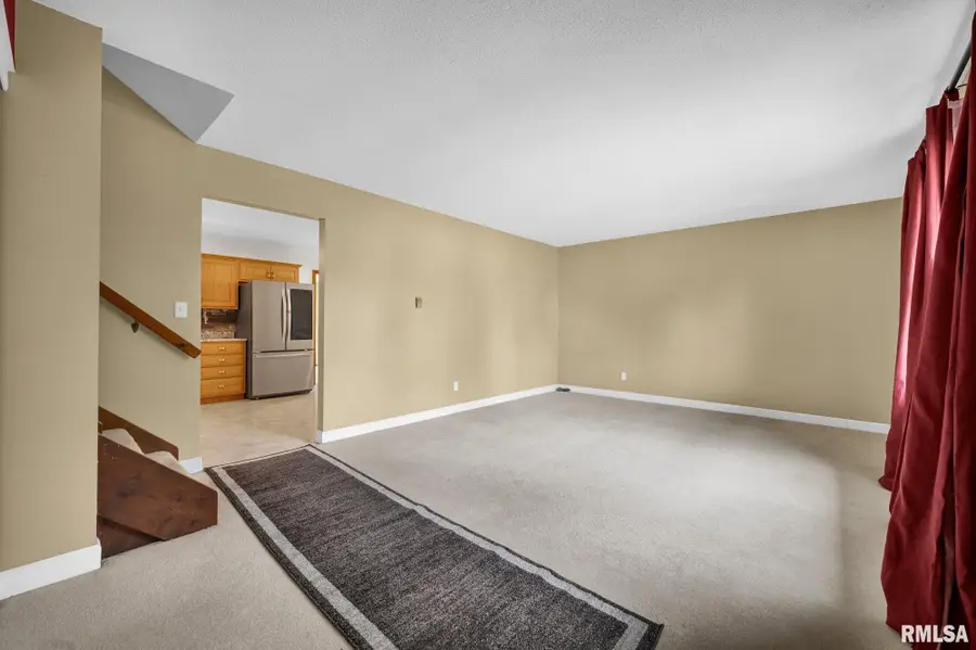 4601 W Andover Drive, Peoria, IL 61615 - #3