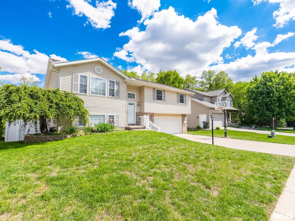 111 Patriot Drive, East Peoria, IL 61611 - #1