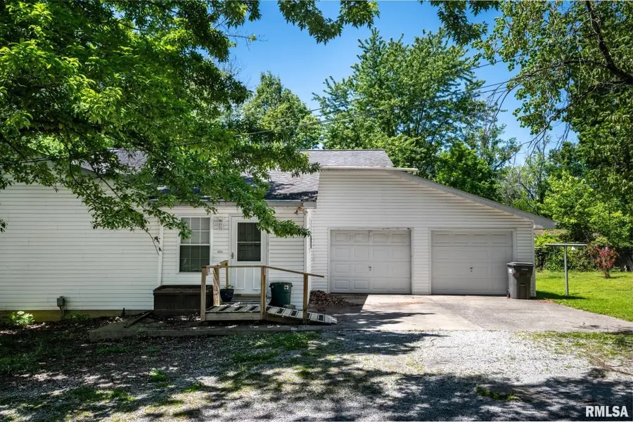 404 Howerton Street, Carterville, IL 62918 - #3