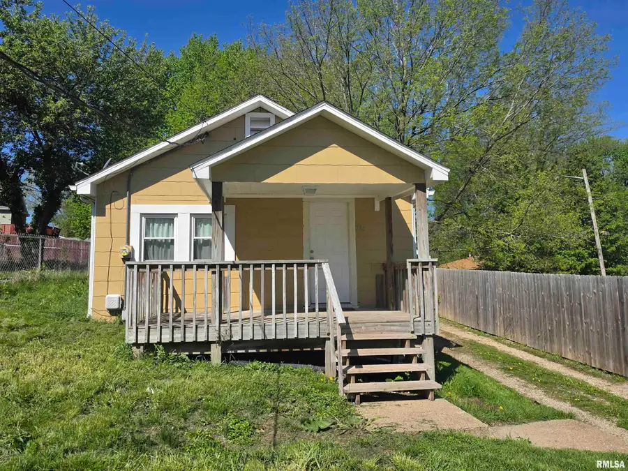 224 & 224 Grandview Avenue, East Peoria, IL 61611 - #2