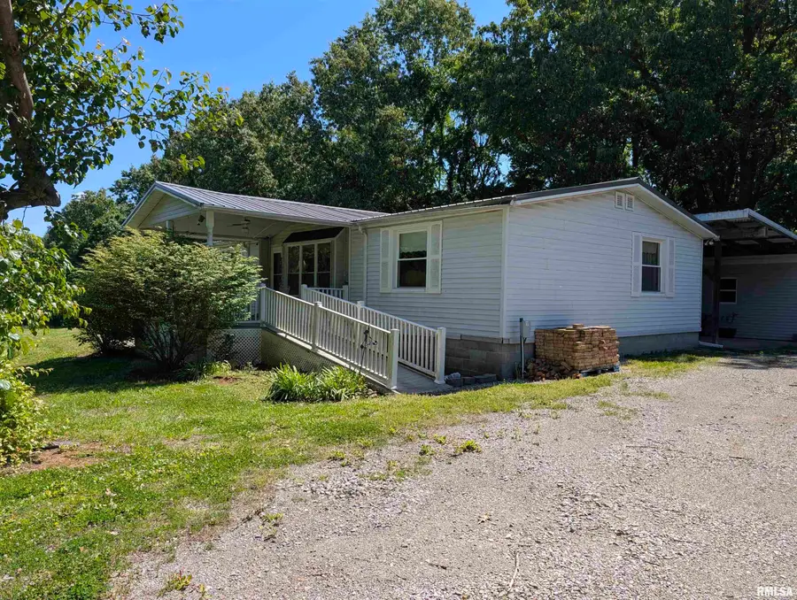 778 N Il Route 1 Highway, Elizabethtown, IL 62931 - #2