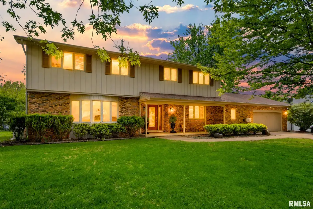 210 E Morningside Drive, Peoria, IL 61614 - #1