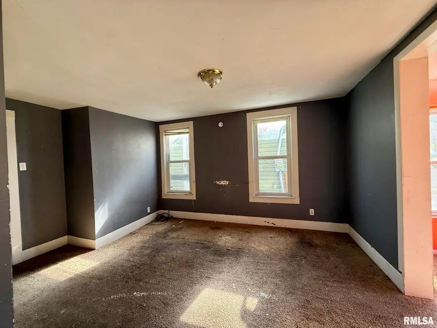 1103 E Maywood Avenue, Peoria, IL 61603 - #3