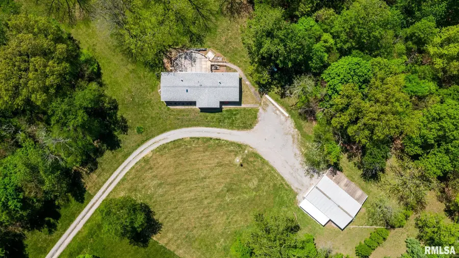 305 Pointer Lane, Carbondale, IL 62901 - #2