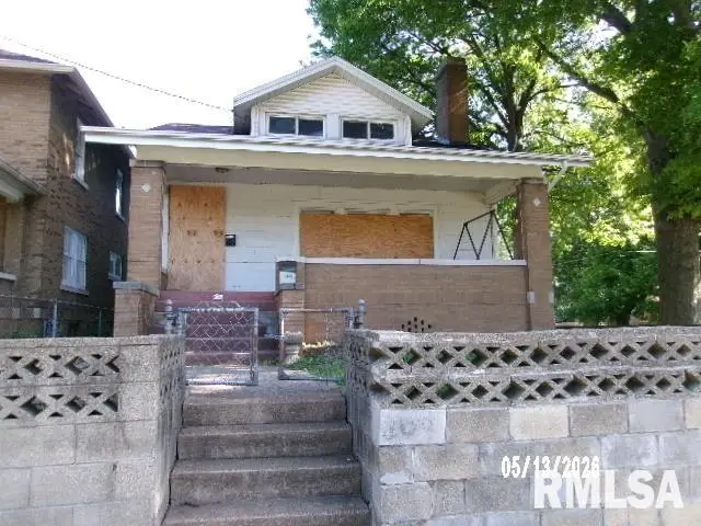 109 E Gift Avenue, Peoria, IL 61603 - #1