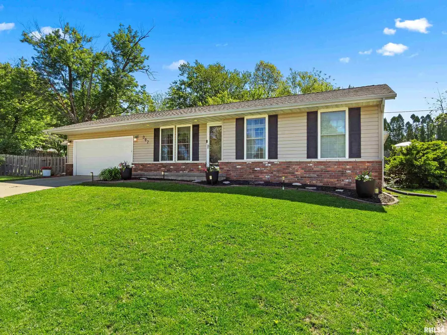 302 Carlock Court, Washington, IL 61571 - #2