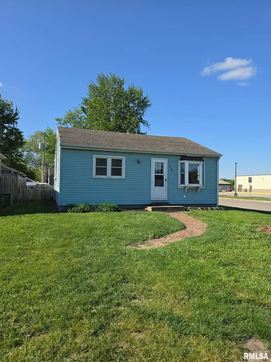 300 Rusche Street, Creve Coeur, IL 61610 - #2