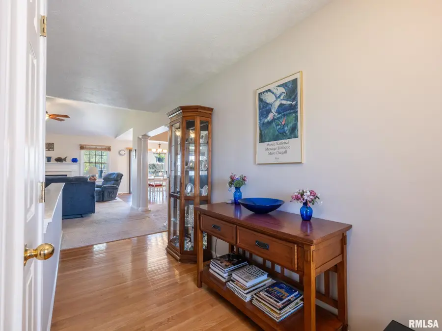 1913 English Oak, Washington, IL 61571 - #3